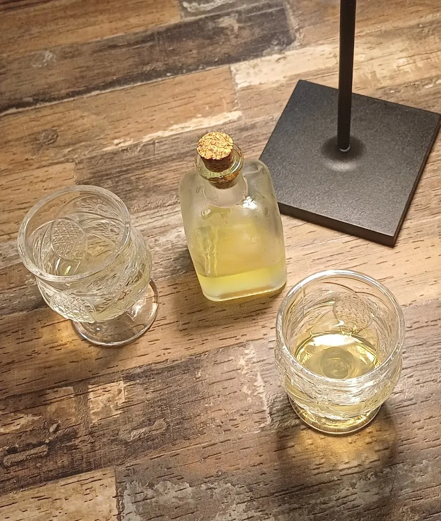 Aneta Zvagina_Extra Winebar_La Spezia_review