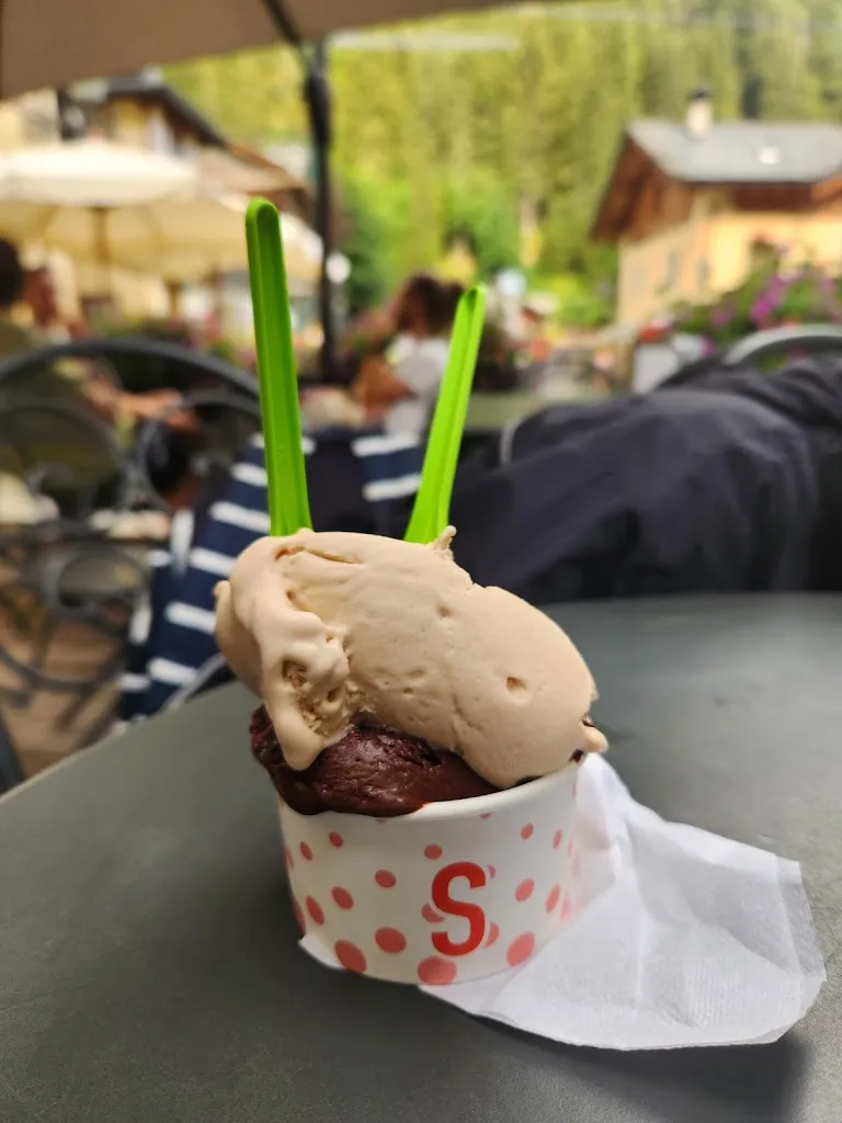 Merav Katz_Bar Pasticceria Lyskamm_Gressoney-La-Trinitè_review