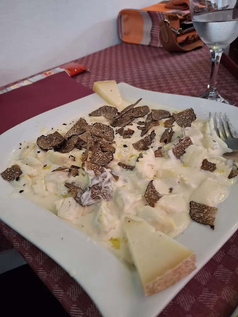 La Capanna dei Celti _Montalto Ligure_slider_image_3