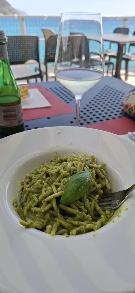 Maria Heuson_Terrazza Paradiso_Moneglia_review