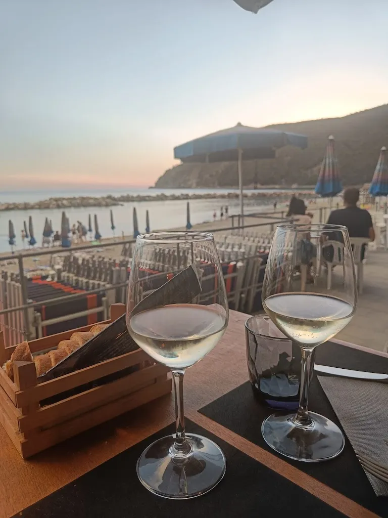 Hubert P_Ristorante Monile_Moneglia_review