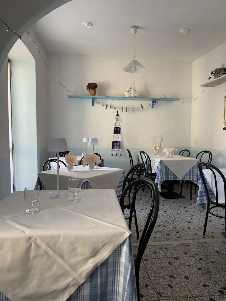 leung yanki_Ristorante Vela_Moneglia_review