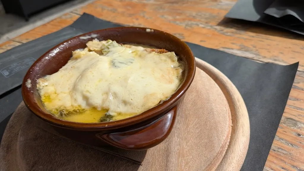 Vica V. K._Ski Bar Walsertal_Gressoney-La-Trinitè_review