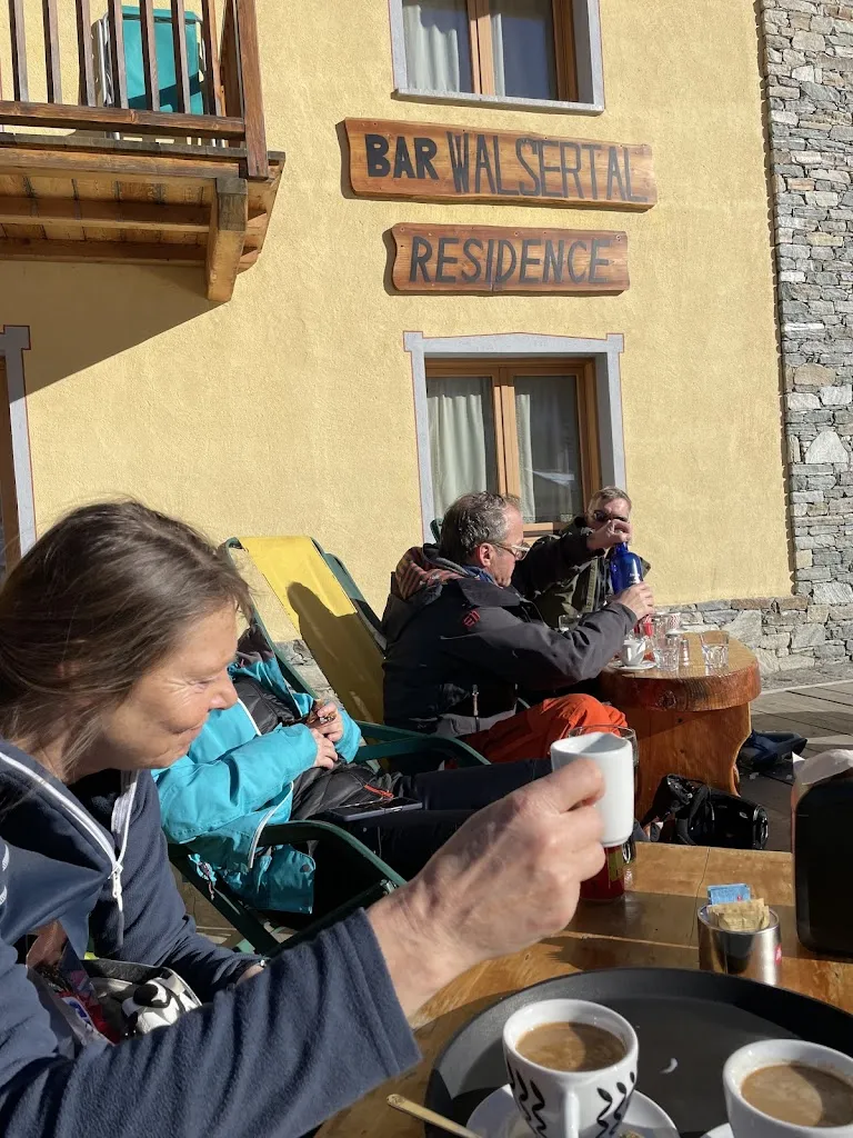 Leon (Pascoe)_Ski Bar Walsertal_Gressoney-La-Trinitè_review