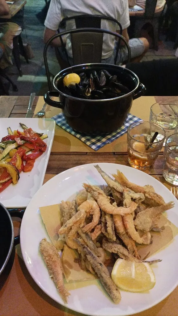 Marcelo Lorenzo_Sciamadda_Moneglia_review