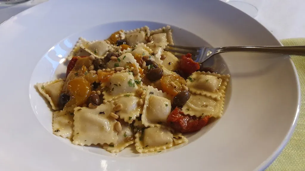 Blazej Abel_La Pagoda_Moneglia_review