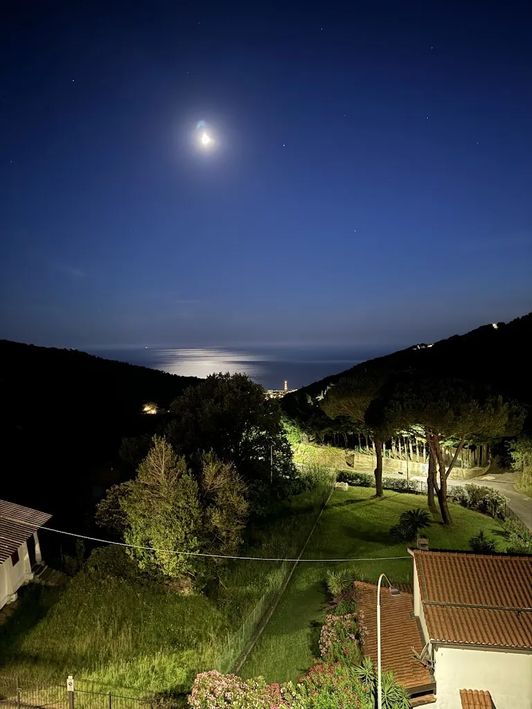 Karin Möller_Hotel la Vigna_Moneglia_review