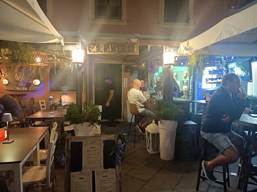 Bar Element_Moneglia_slider_image_2