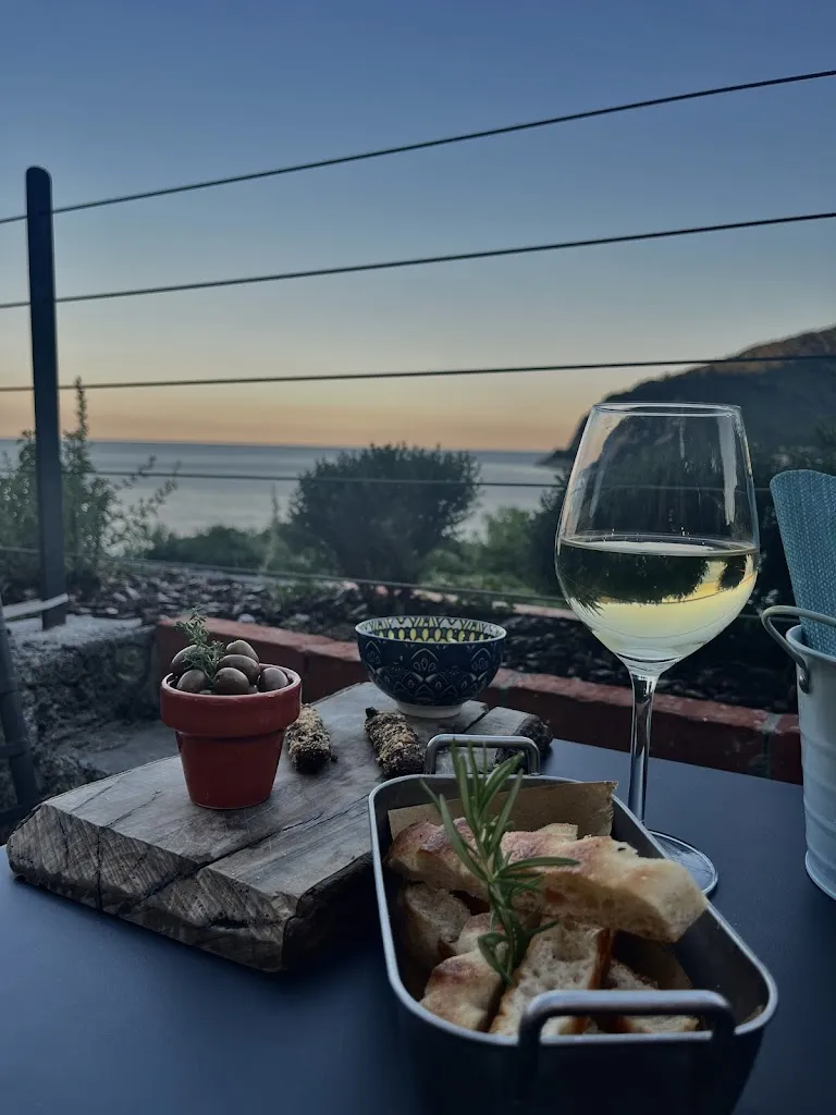 Elisa Patuzzo_L'Orto Del Vescovado_Noli_review