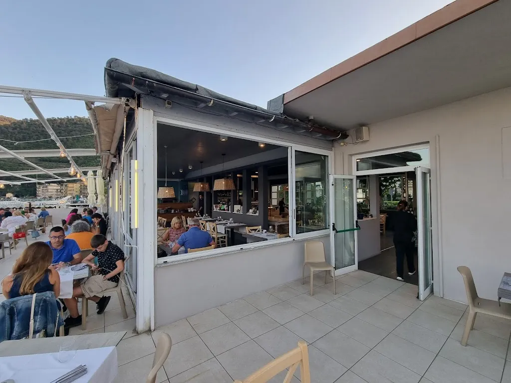 Ristorante Pizzeria Vittoria_Noli_slider_image_3