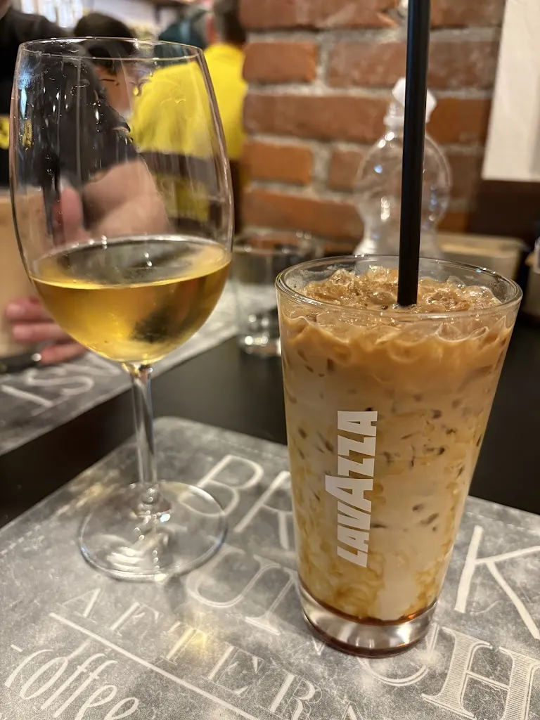 Katie Roth_Cantina del Pescatore Enoteca Bar_Monterosso al Mare_recensione