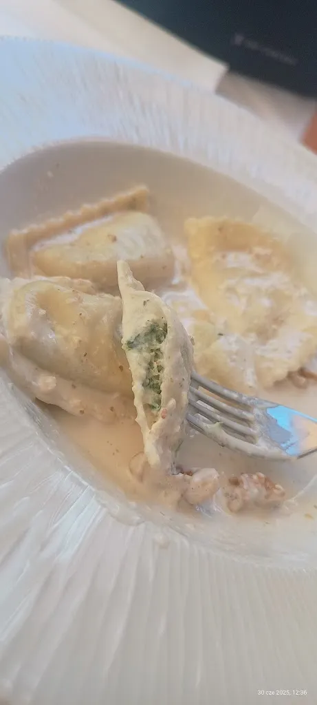 Andrzej Olejnik_Moretto Lady_Monterosso al Mare_review