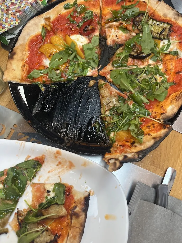 Vaibhavi Oswal_Pizzeria La Smorfia_Monterosso al Mare_review
