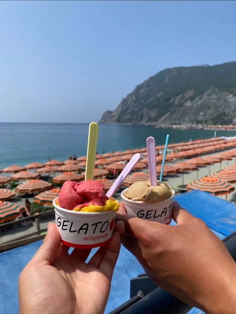 Jonathan Phan_Nuovo Eden Bar & Gelateria_Monterosso al Mare_review