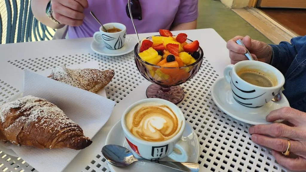 Disraeli Partridge_Nuovo Eden Bar & Gelateria_Monterosso al Mare_review