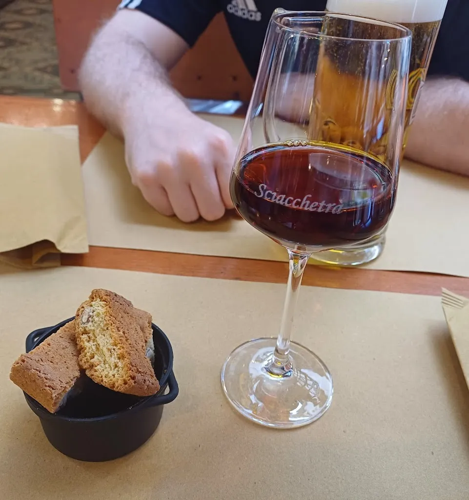 Sandra Estalayo_Enoteca Internazionale_Monterosso al Mare_review