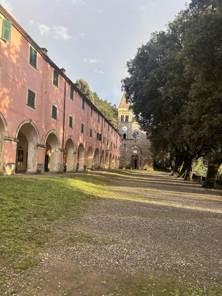 Kui Chaichana_Santuario Nostra Signora di Soviore_Monterosso al Mare_review