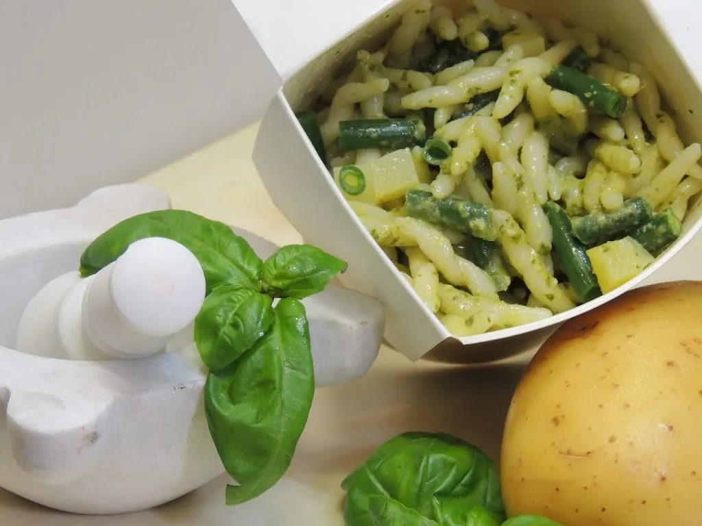 Pippo a Vernazza - Tradizione&StreetFood_Monterosso al Mare_slider_image_3