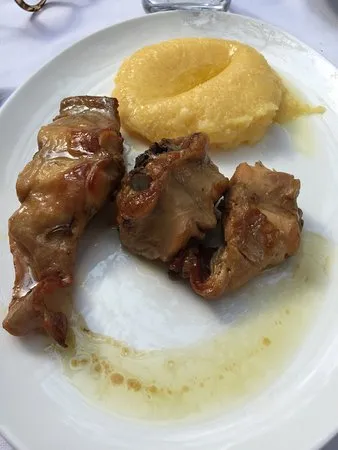 Trattoria dei Cacciatori_Osteria dei Cacciatori-Stella_slider_image_3