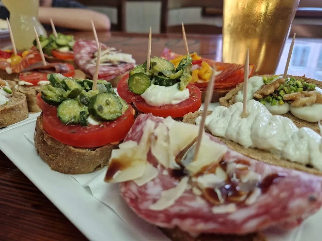 Osteria ai cacciatori_Osteria dei Cacciatori-Stella_slider_image_3