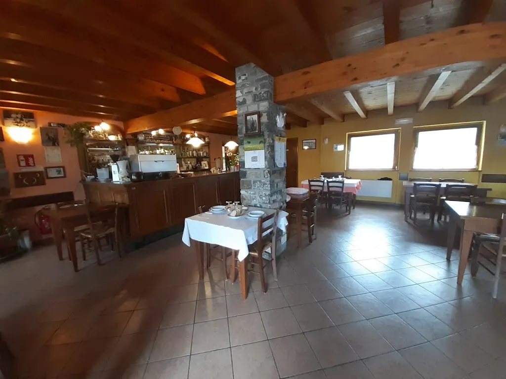 Trattoria dei Cacciatori_Osteria dei Cacciatori-Stella_slider_image_1