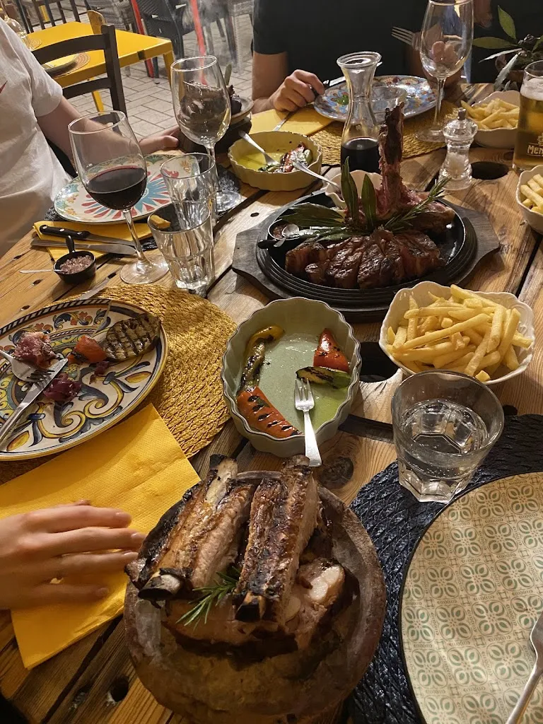 Martin Ferjančič_Claudia_Padivarma_review