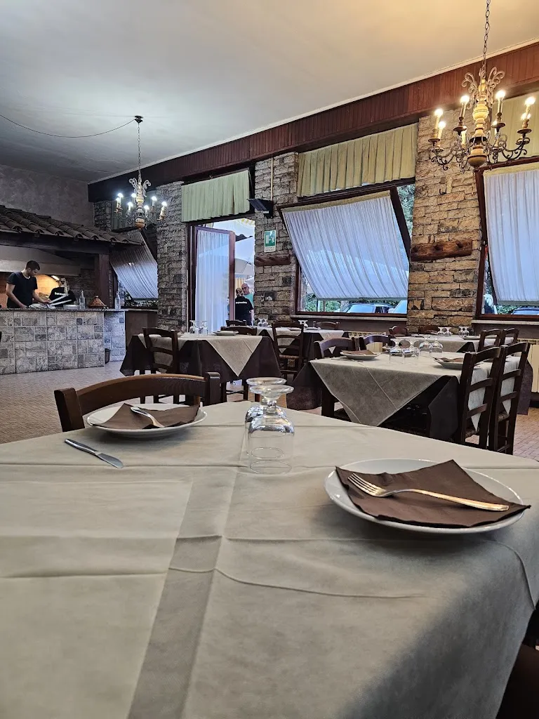 Ristorante Da Pietro di Alomai G_Padivarma_slider_image_1