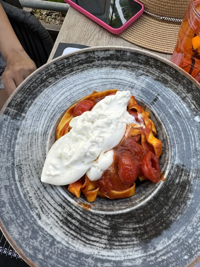 Vladimir Stojanovic_Street XX Bar & Ristorante_Ospedaletti_review