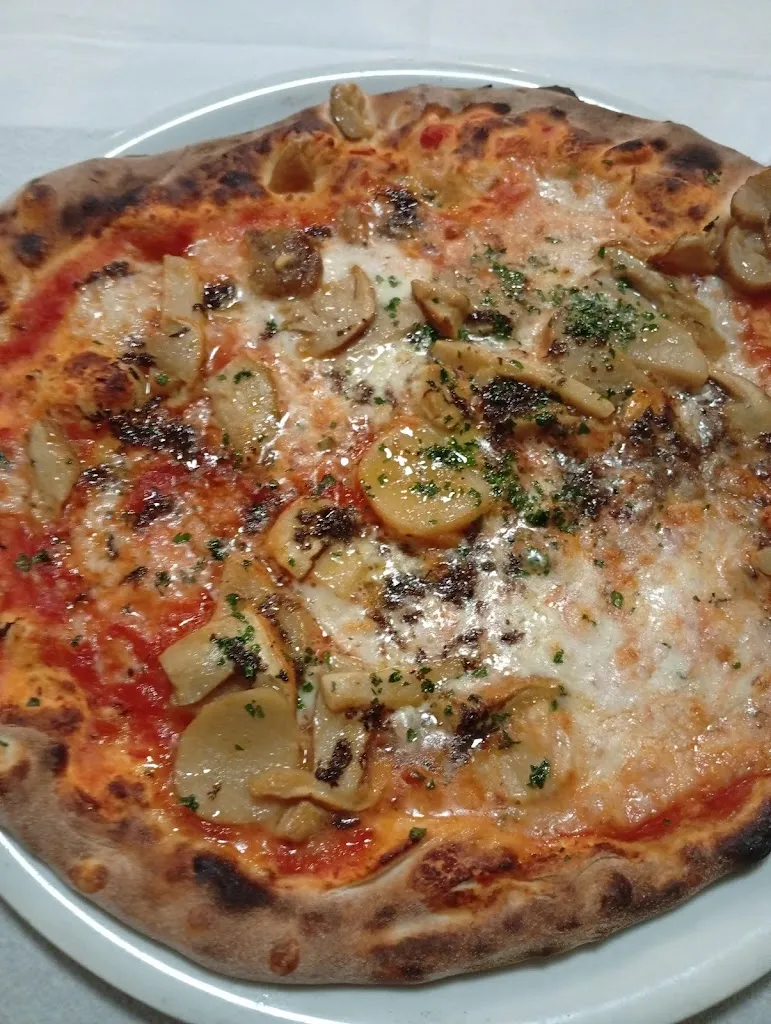 Ristorante Pizzeria Da Ermanno e Milva_Campli_slider_image_1