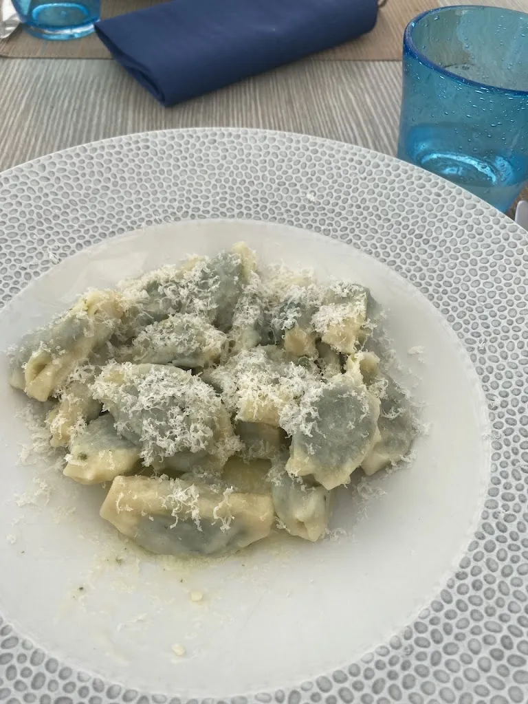 Agata Zahradnik_Restaurant Bar Gelateria Alexandra_Ospedaletti_review