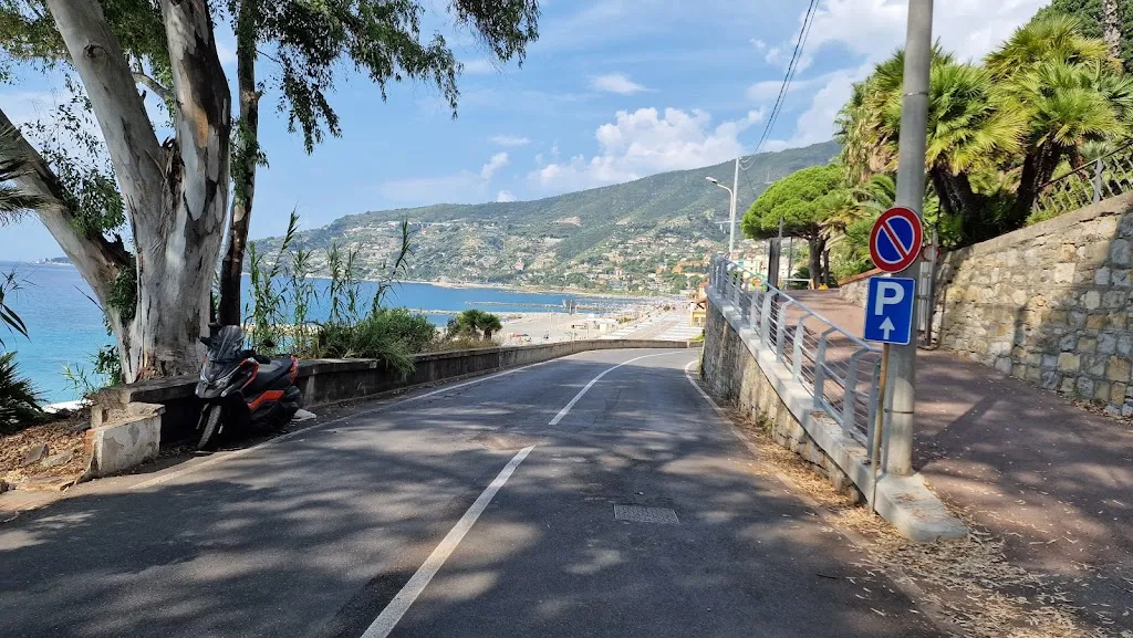 M Shojaee_Baia del Sole_Ospedaletti_review