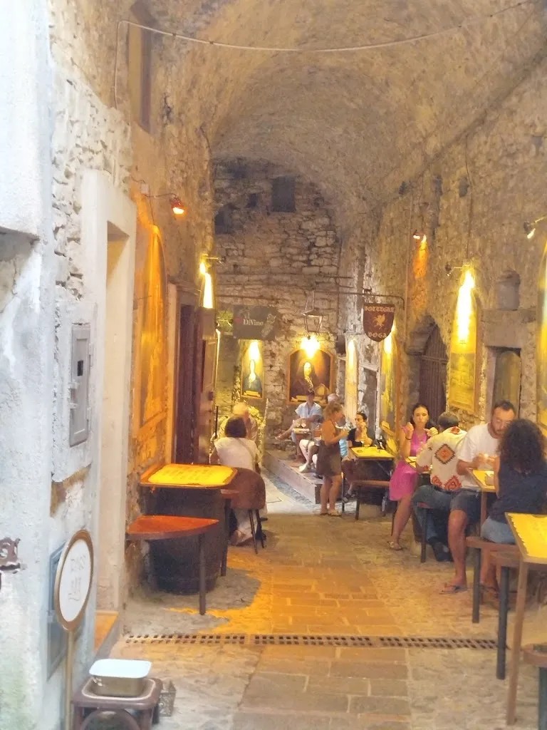 Roberto Castiglione_Il Divino_Perinaldo_review