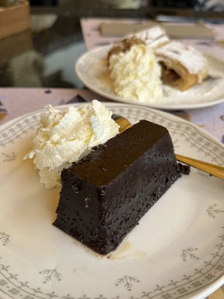 Café Des Guides_Gressoney-Saint-Jean_slider_image_3