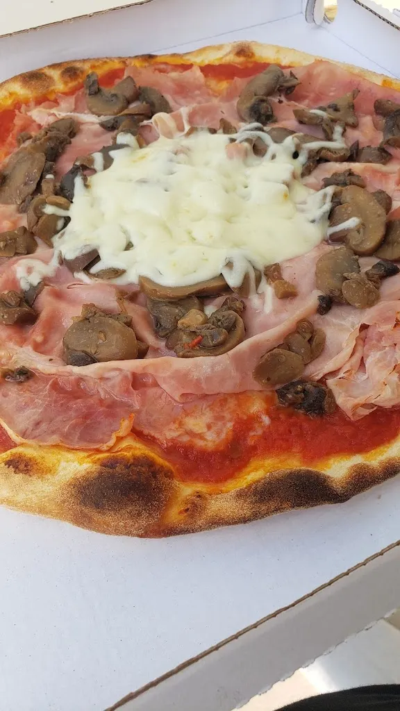 Paulina Suda_Pizzeria L’Incrocio dei Sapori_Pedemonte_review