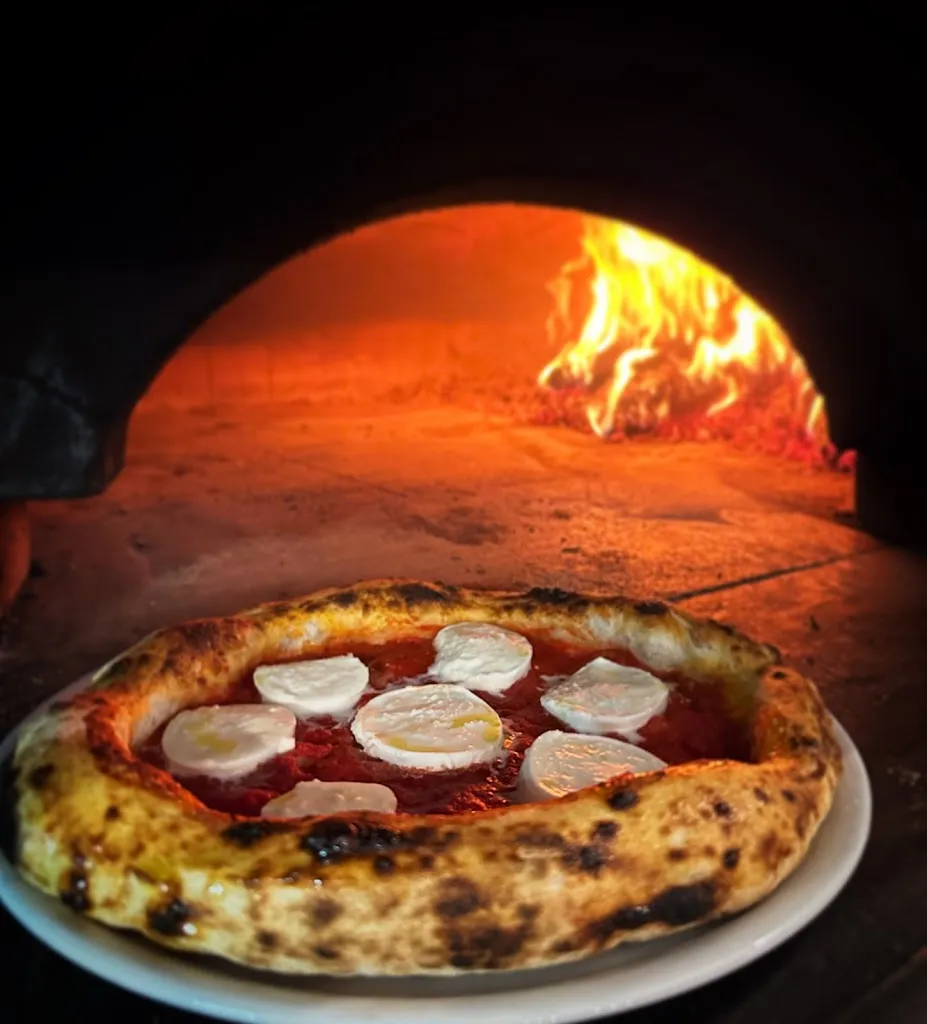 18 15 pizza e sfizi_Pedemonte_slider_image_3