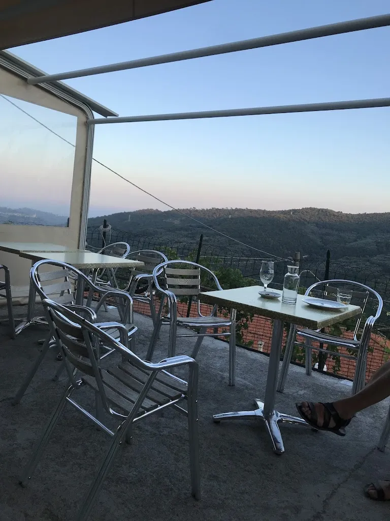 Oscar Westin_Bar La Colombiera_Pietrabruna_review