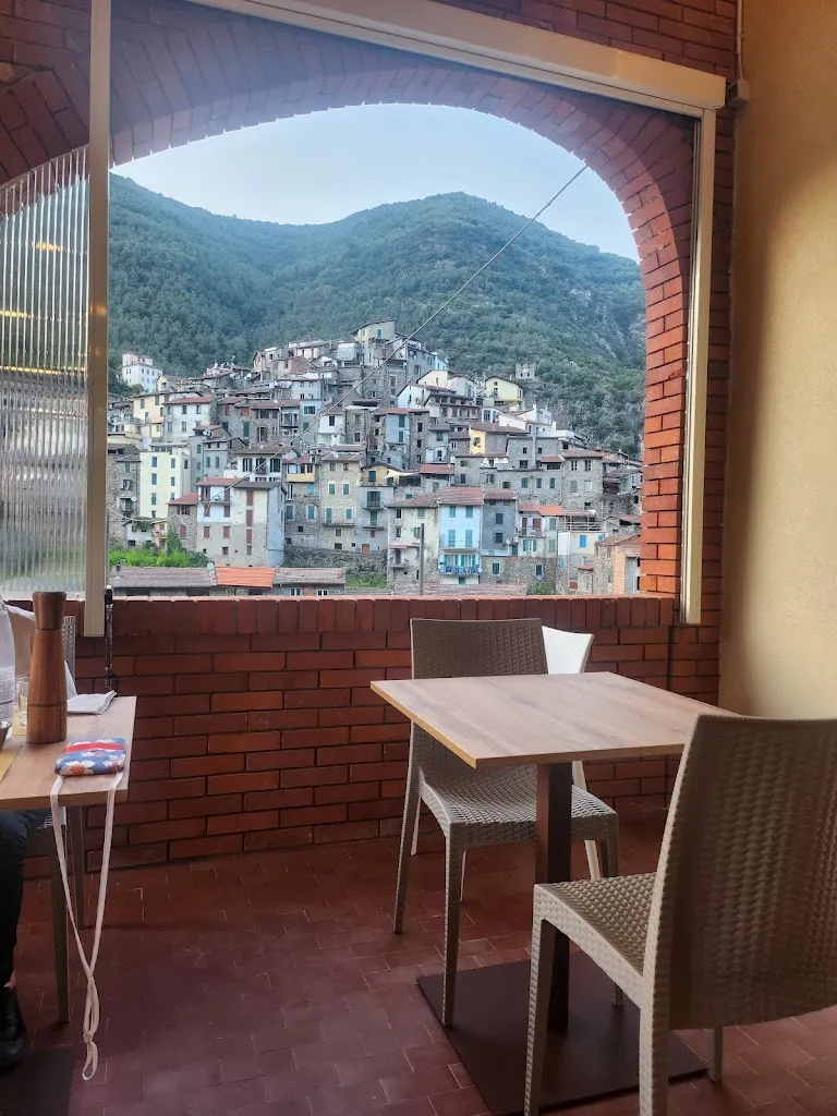 Thomas Hahn_La Stalla Bianca_Pigna_review