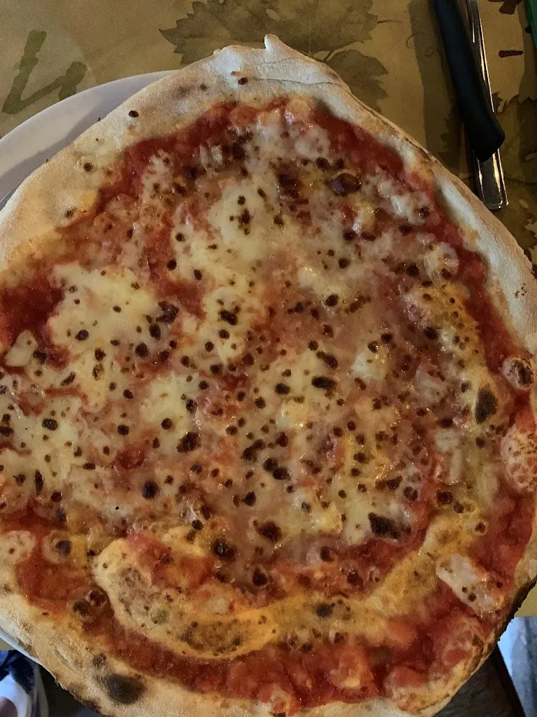 Gennaro de Concilio - Veloce Bike Rental_La Pineta_Pontinvrea_review