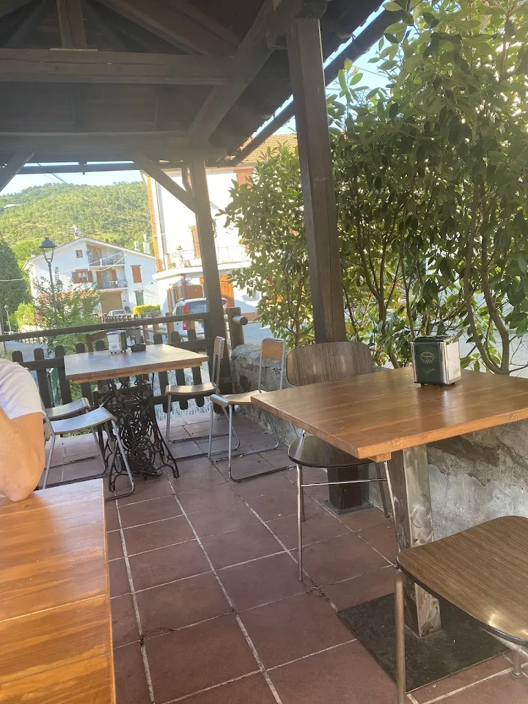 Pomisa restaurant in Pontinvrea