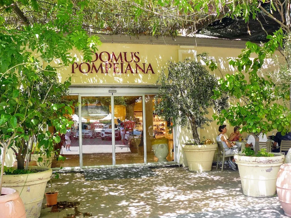 Donadia Restaurant - Domus Pompeiana_Pompeiana_slider_image_1
