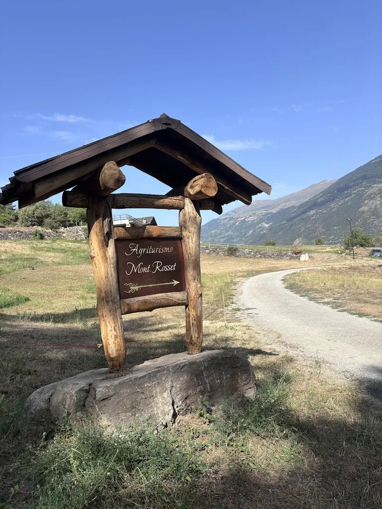 Stefy Manis_Mont Rosset_Jovencan_review