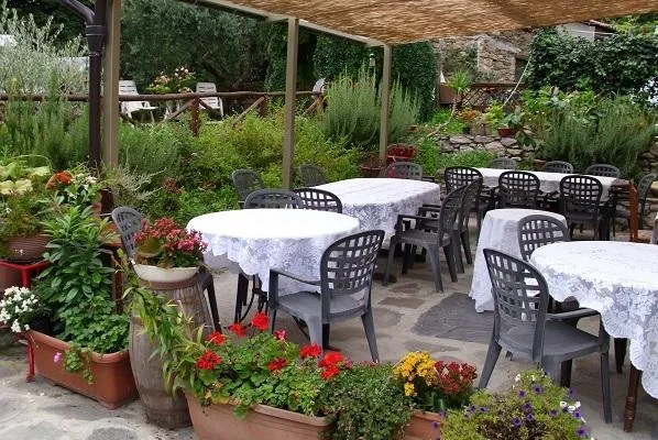 Ristorante La Locanda dello Scoiattolo restaurant in Pornassio