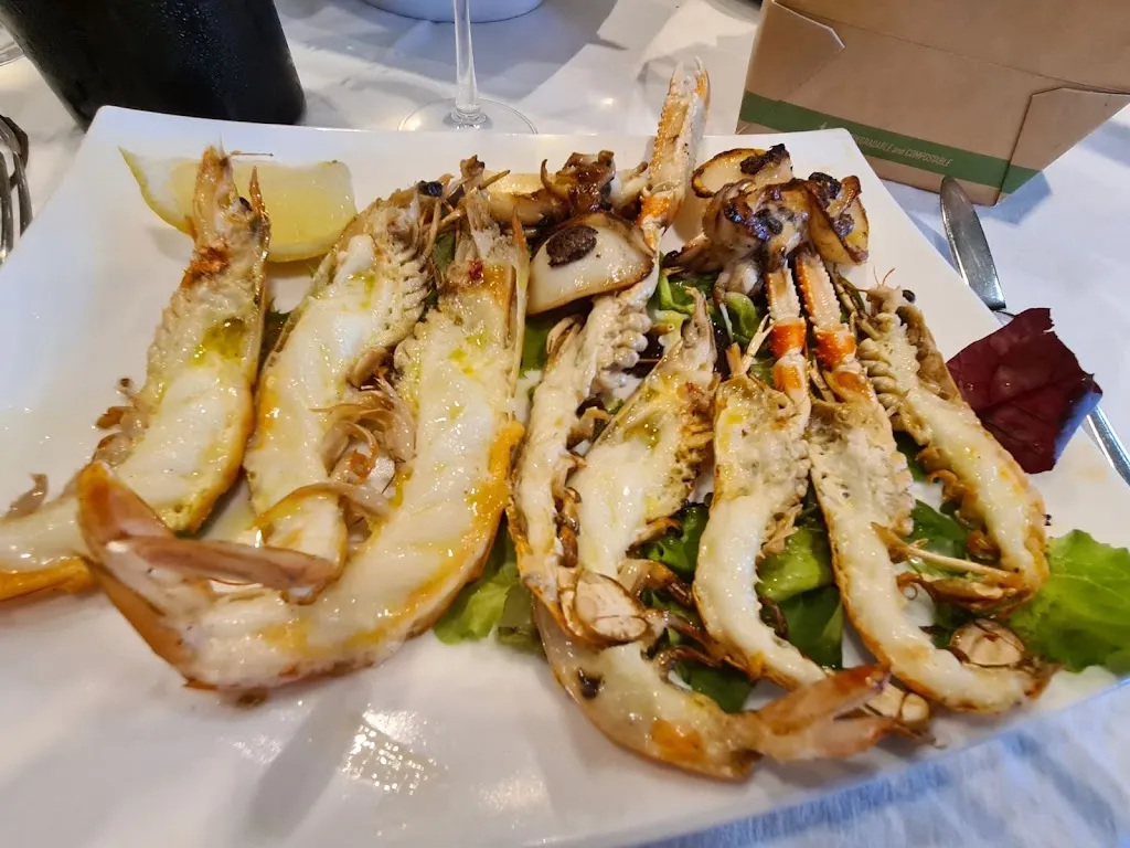 Andrius Grinius_La Chiglia_Portovenere_recensione