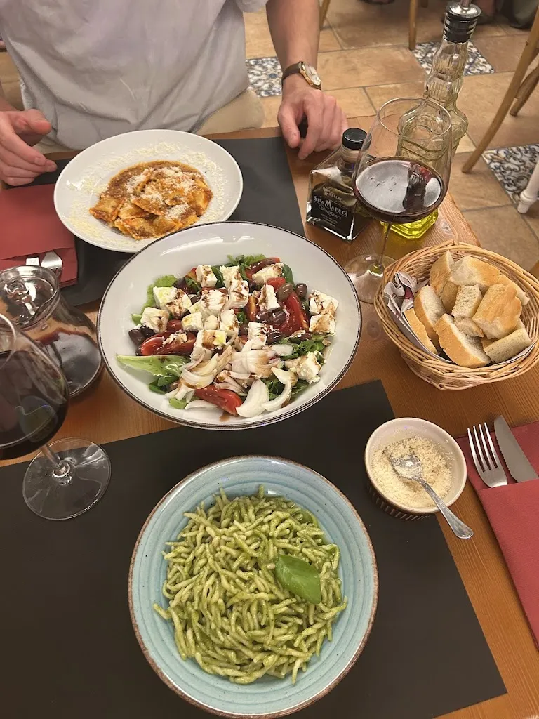 Courtney Anderson_OSTERIA DA CESARE_Portovenere_review