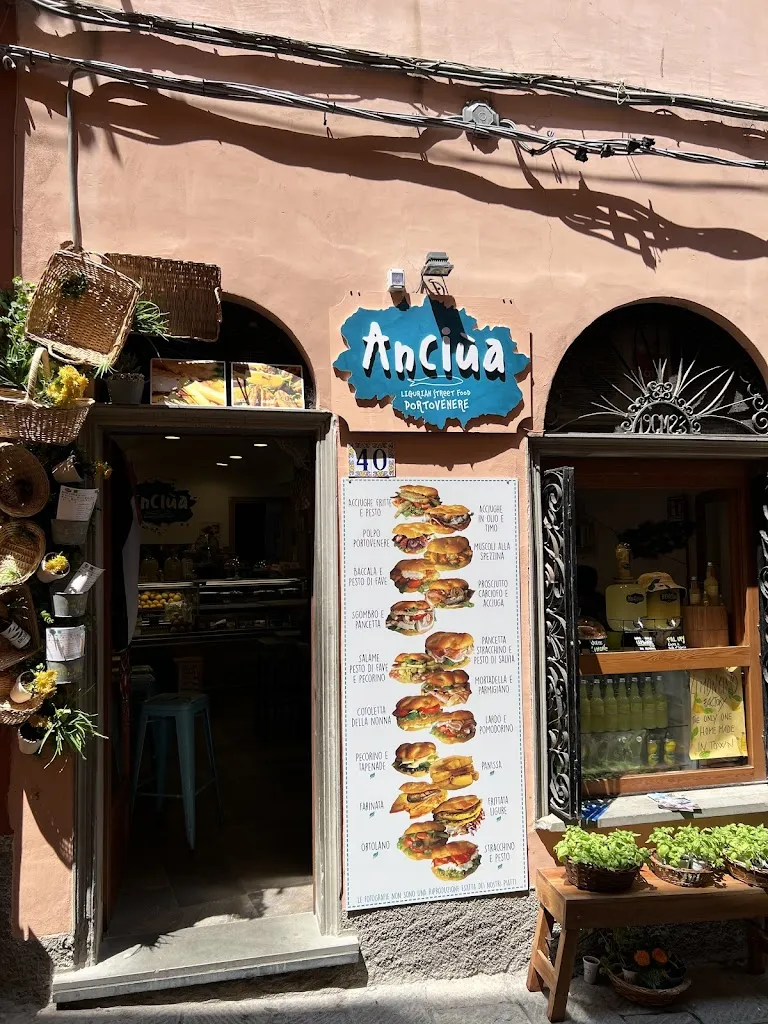 Kon B._Anciùa_Portovenere_review