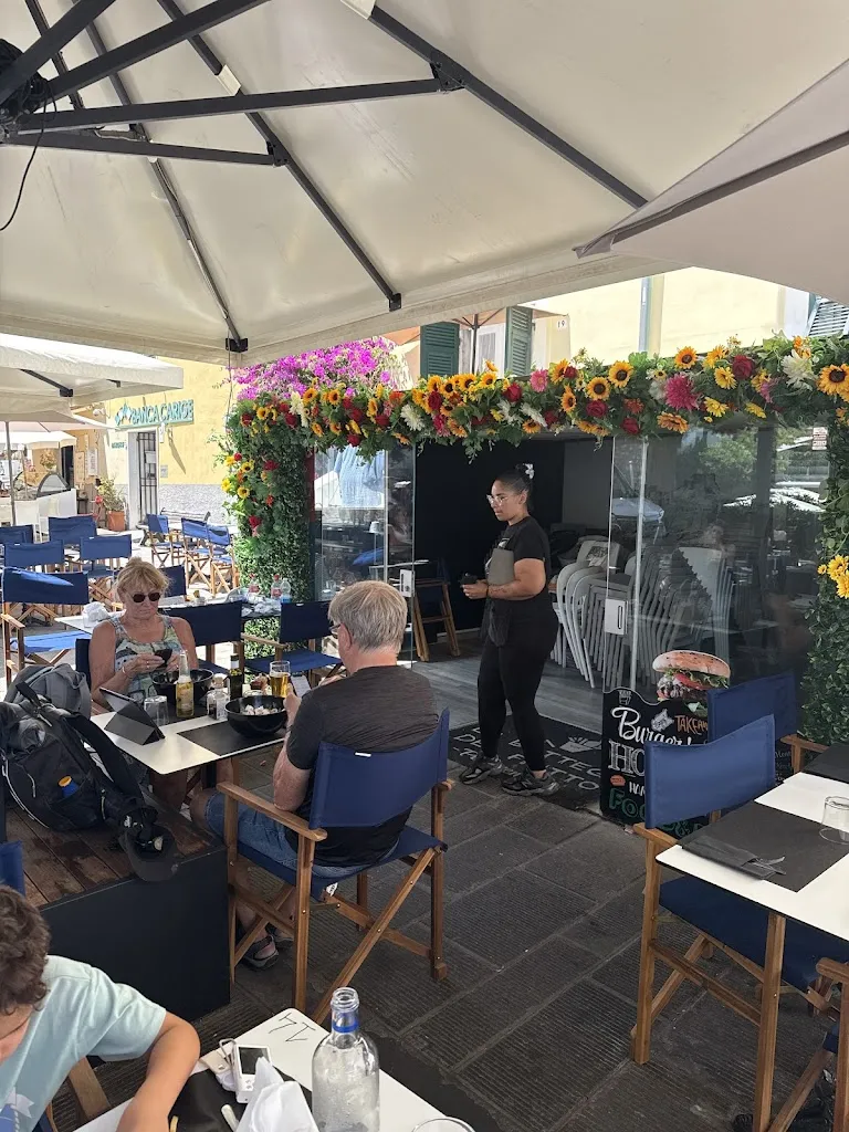 Alex Torrella_La bottega del fritto Burger House_Portovenere_review