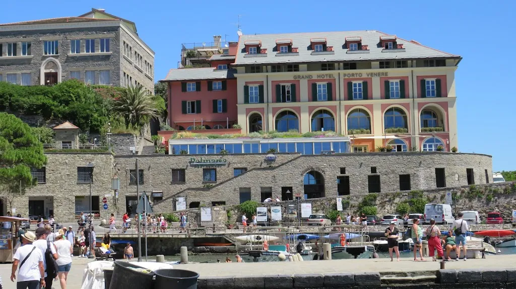 Palmaria Restaurant_Portovenere_slider_image_3