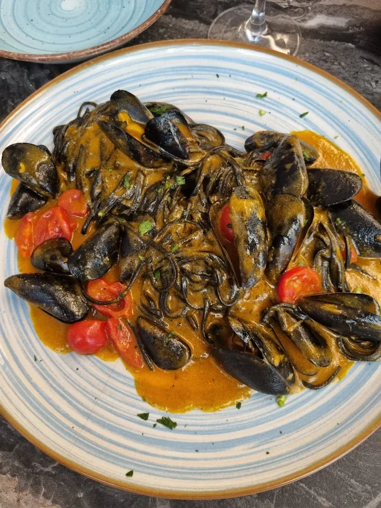 YuYoung Shin_Porto 82 Risto-Pescheria_Portovenere_review