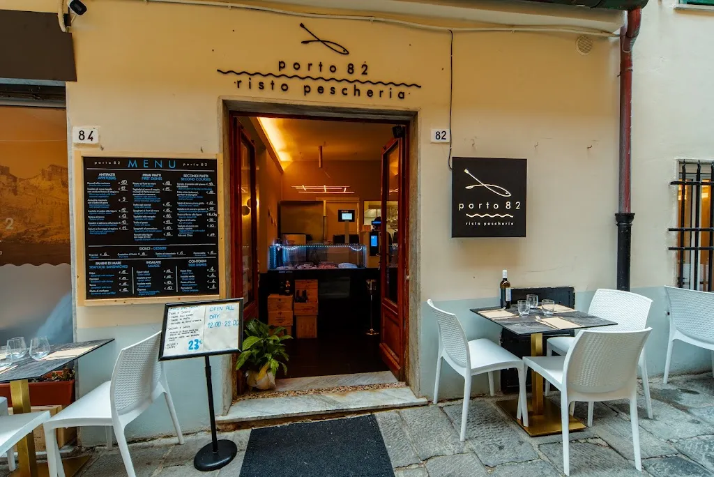 Porto 82 Risto-Pescheria restaurant in Portovenere