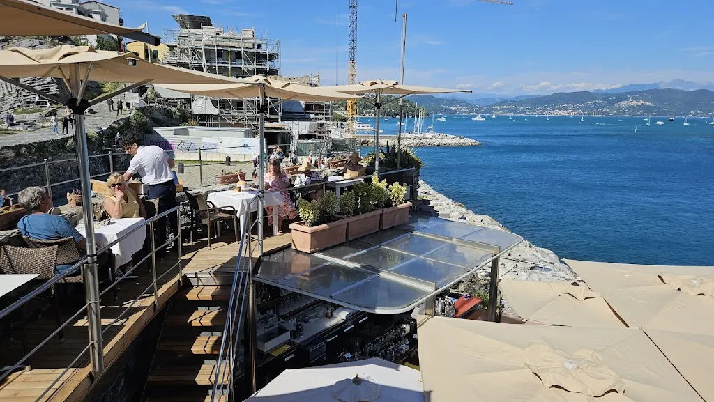 Doug Rees_Torre di Venere_Portovenere_review